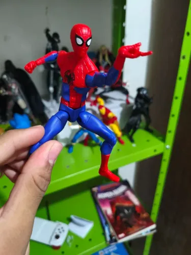 Homem aranha b Parker Marvel legends