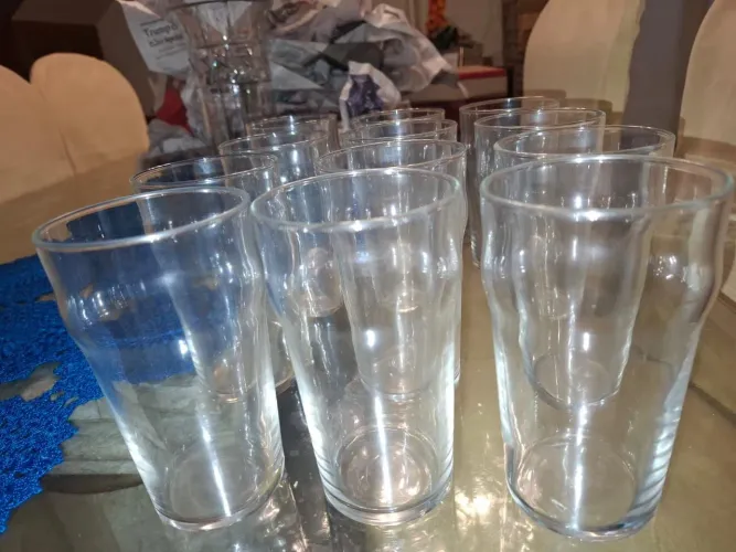 Vendo copos de vidro -12 unidades