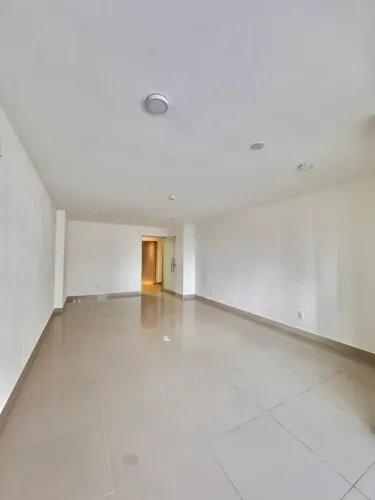 Sala Comercial com 34m2 no Cond. Manhattan Business Office