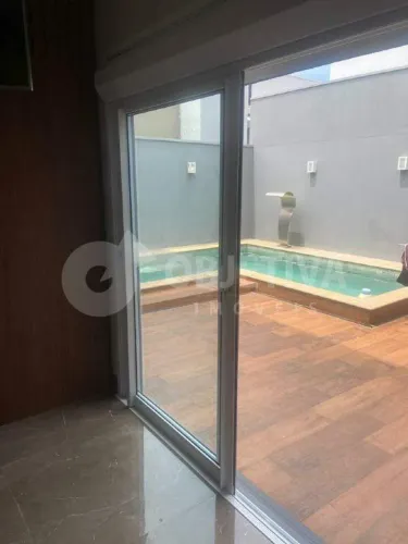 Casa em Condomínio à venda, 3 quartos, 2 suítes, 3 vagas, Reserva dos Ipês - UBERLANDIA/MG