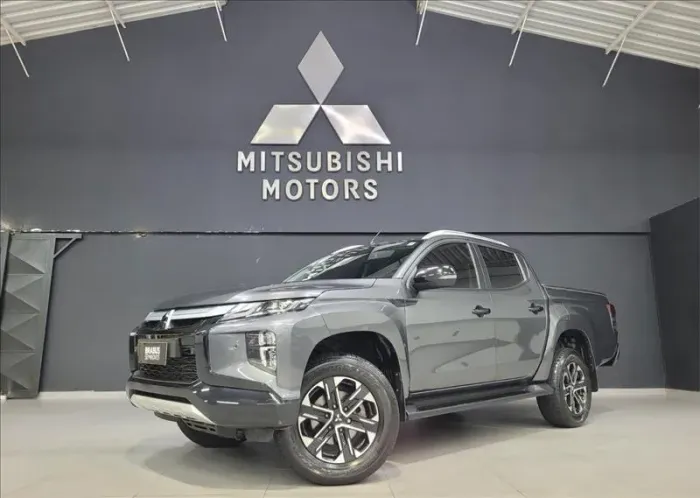 Mitsubishi L200 Triton Sport HPE-S 2.4 CD Dies. AUT 2024