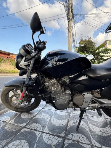 Hornet 600cc 2005 baixo km vende-se ou troca 