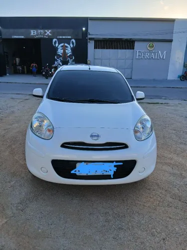 Nissan March SV 1.6 16V Flex Fuel 2013