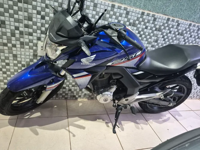 Cb 250 twister em estado de ZERO