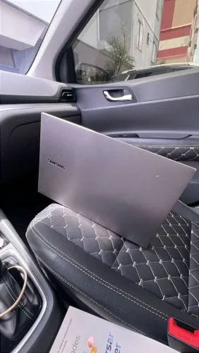 Notebook em perfeito estado, especificações na foto, valor único