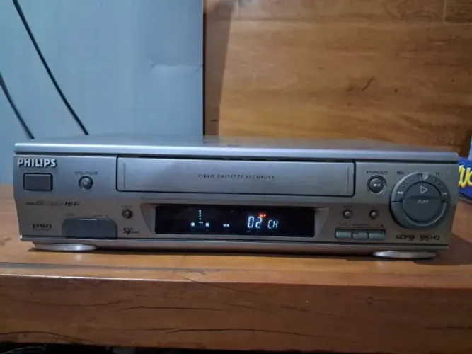Videocassete Philips VR799/78 - 6 Head Hi-Fi Stereo | VHS HQ