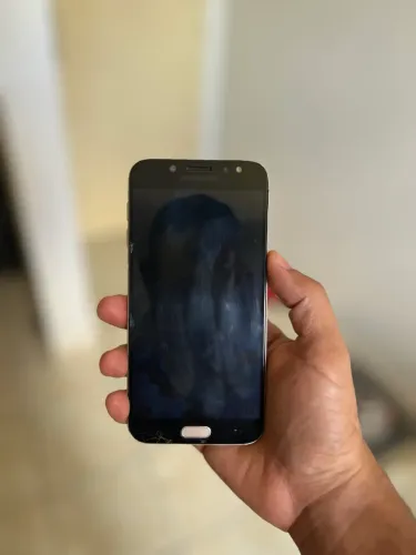 CELULAR SAMSUNG J7 Pro usado 