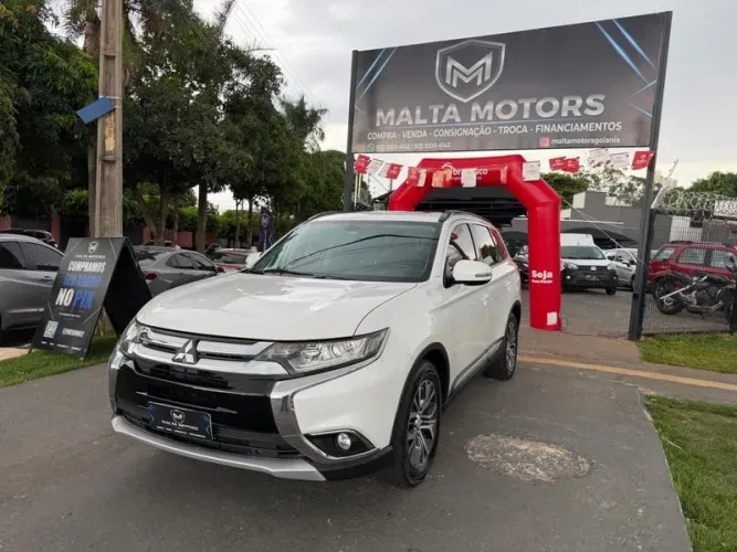 Mitsubishi Outlander 2.0 16V 160cv Aut. 2016