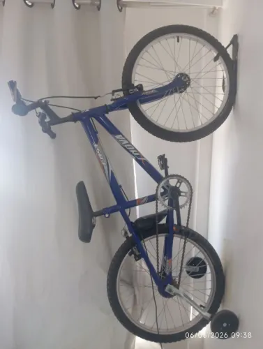 Bicicleta infantil semi nova