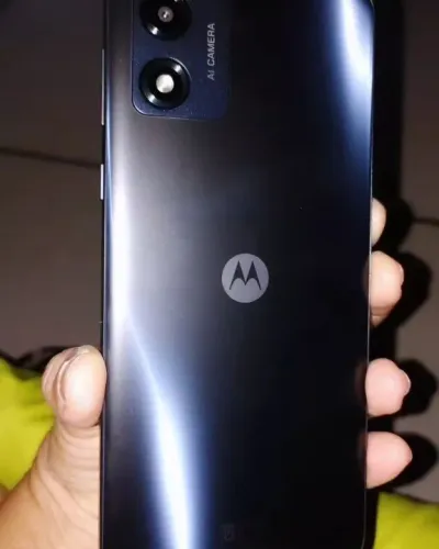 Moto e13