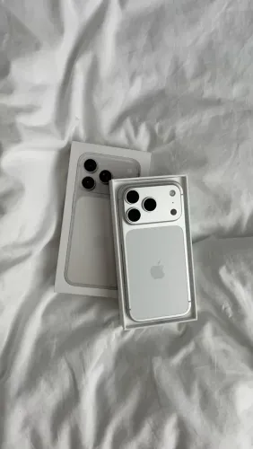 Vendo iphone 17 pro max novo