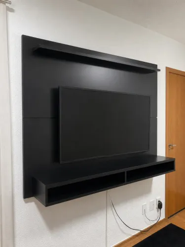 Painel de TV Preto