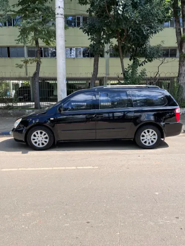 Kia Motors Carnival EX 3.8 V6 24V 242cv Aut. 2011