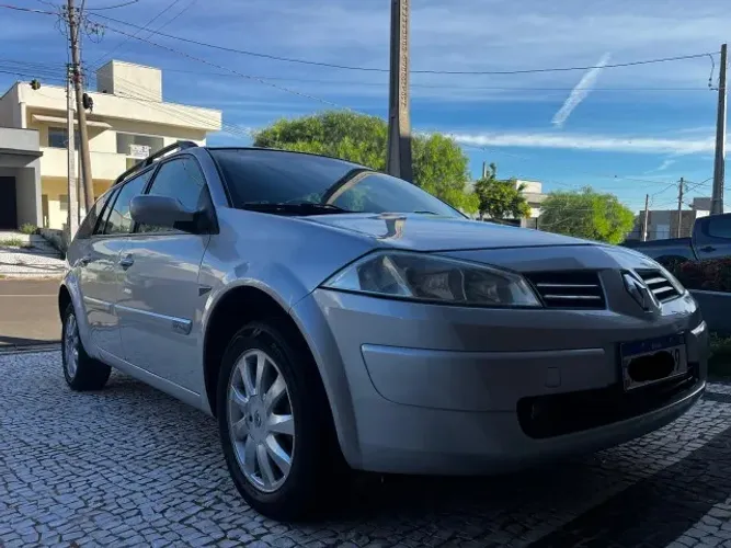 Renault Megane Grand Tour Dynam. Hi-flex 1.6 16V 2013