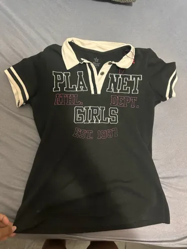 Vende-se, blusa da planet girls 