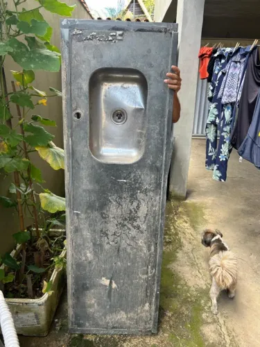 BANCADA COM CUBA