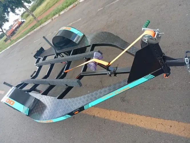 "Carretinha pra jet ski nova "