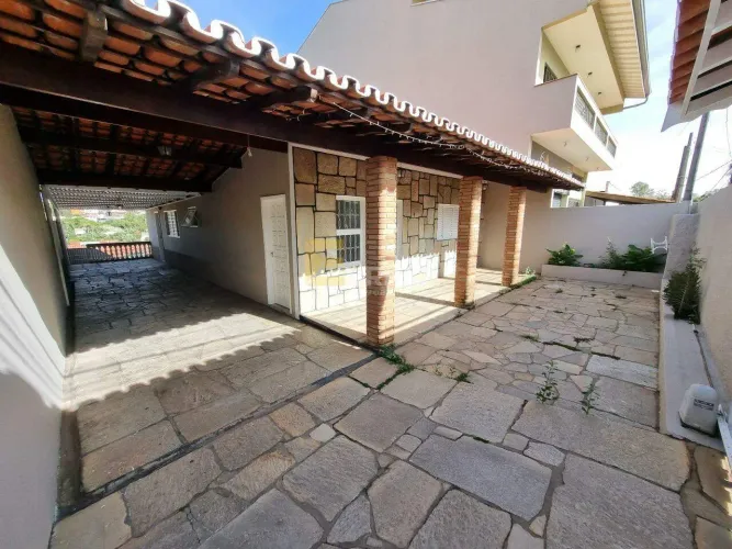 Casa Semi térrea