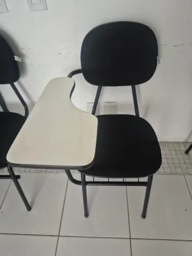 10 cadeiras escolares com apoio