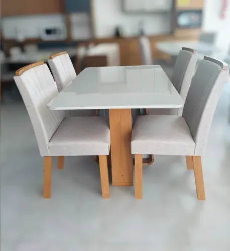Mesa de Jantar Com 4 Cadeiras (Entrega Imediata Produto Novo)