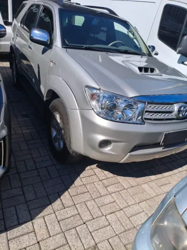 Toyota Hilux SW4 SRV D4-d 4X4 3.0 TDI Dies. AUT 2011