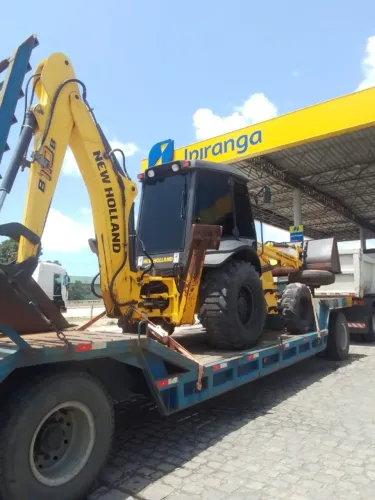 RETROESCAVADEIRA PARA ALUGUEL