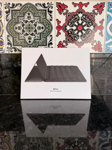 Teclado para iPad Smart Keyboard - Novo nunca usado.