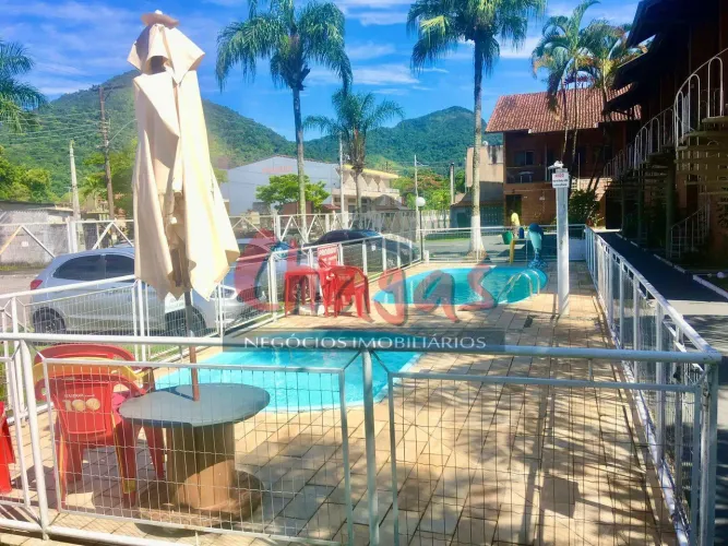 VENDE-SE | FLAT EM CONDOMÍNIO | MARTIM DE SÁ