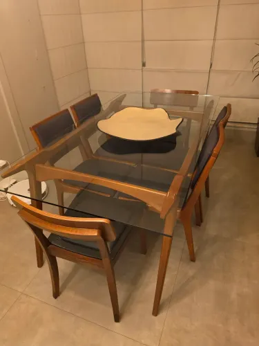 Mesa de Jantar de vidro Tok Stok 6 cadeiras