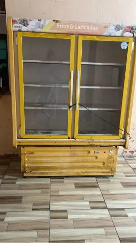 Freezer expositor 1.40m e 4 prateleiras