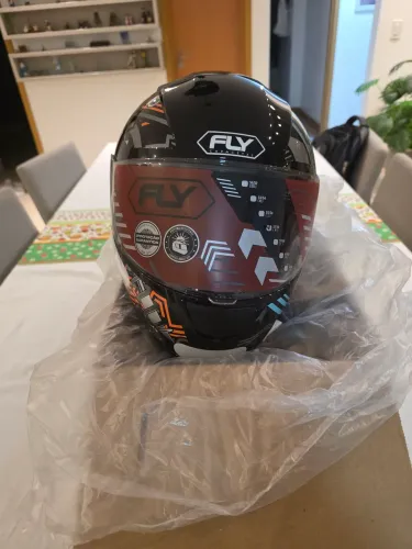 CAPACETE FLY