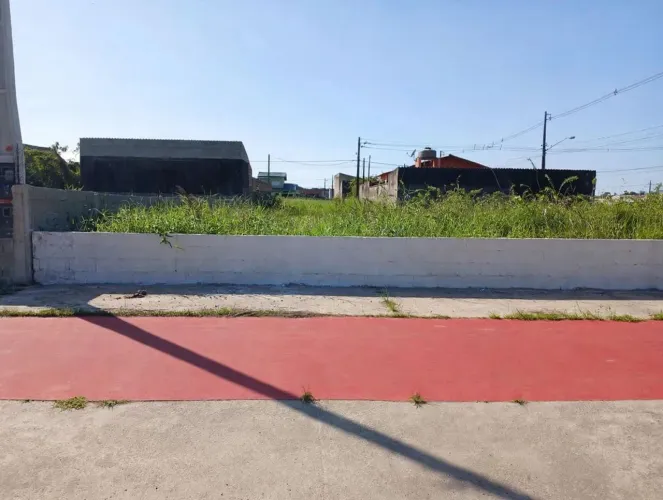 Terreno à Venda em Estância dos Eucalipitos, Peruíbe - SP
