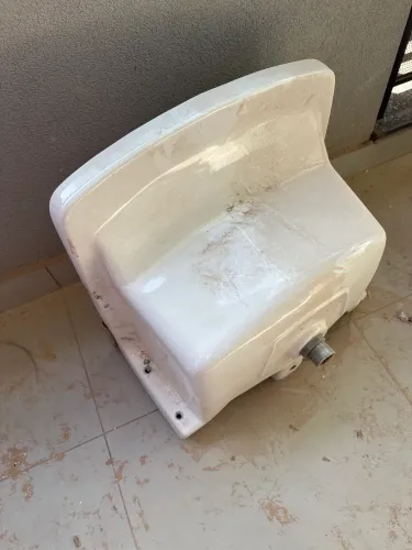 Tanque porcelana branco Deca 30 litros - Nunca usado