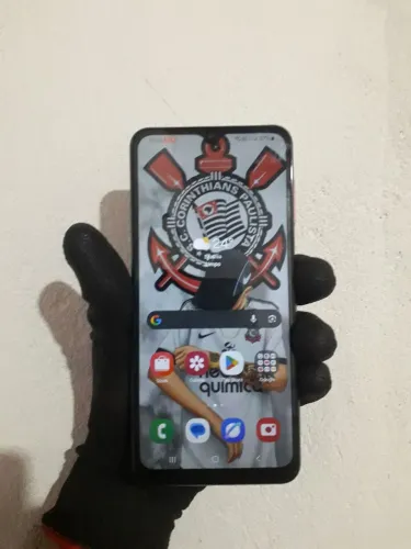 A04s 64GB $220/J6 32GB $120