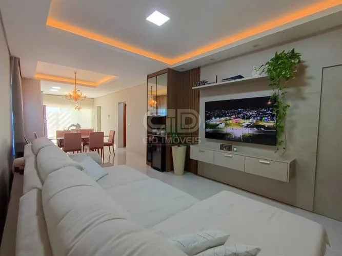 Casa em Condomínio com 3 quartos (1 suíte) no Primor das Torres 125 m²