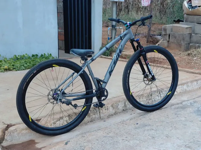 Bicicleta KSW aro 29 seminova