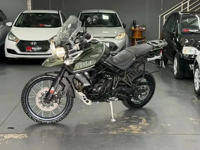 TRIUMPH TIGER 800 XCA 2019/20 (OBS: Para troca, considerar valor FIPE).