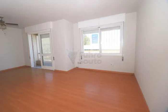 Apartamento de 3 dormitórios com suíte no Edifício Residencial Marechal de Ferro - Centro 