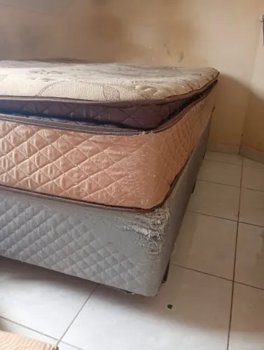 Cama com box