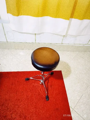 Vendo um banco de bateria Nagano usado perfeito