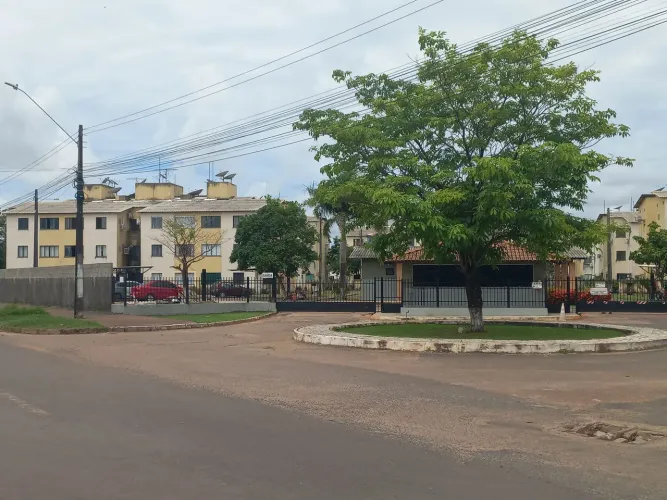 Apartamento Condomínio Jardim Floresta terceiro piso