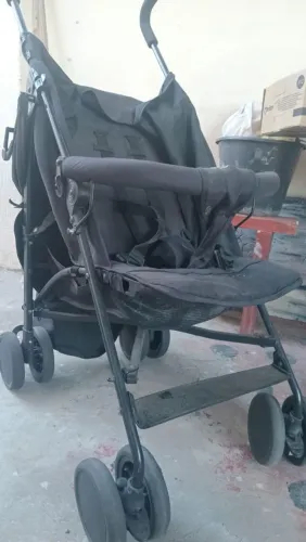 Combo Desapego: Carrinho de Bebê Voyage Park + Carrinho de Passeio Smart Bandeirante Rosa