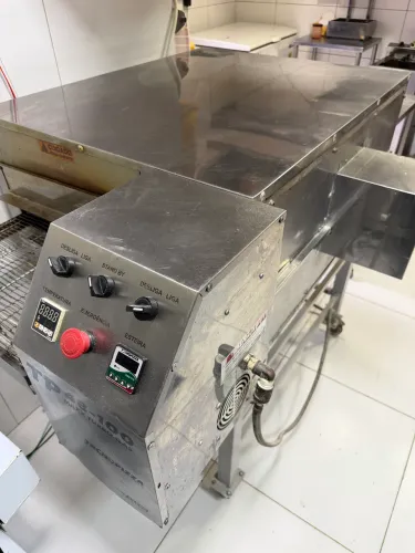 Forno de pizza esteira a gás