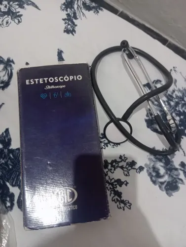 Estetoscópio nunca usado na caixa Bic 50 reias