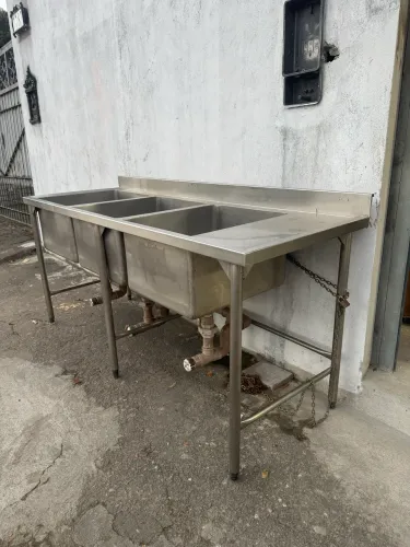 Pia Industrial Tripla
