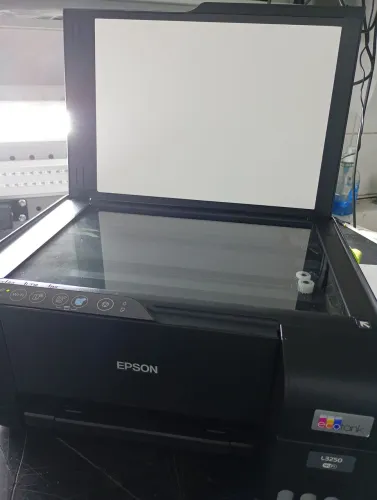 Impressora Epson EcoTank L325 usada poucas vezes