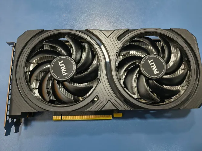 Placa de vídeo RTX 4060 8gb Palit