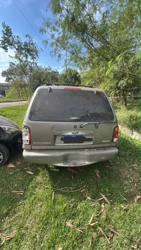Ford Explorer Limited 5.0 4X4 V8 2000