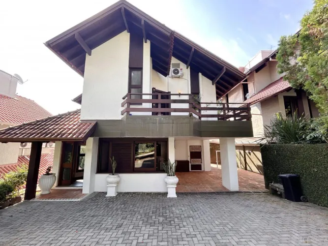 Casa em Condomínio com 4 Dormitorio(s) localizado(a) no bairro RONDÔNIA em NOVO HAMBURGO /