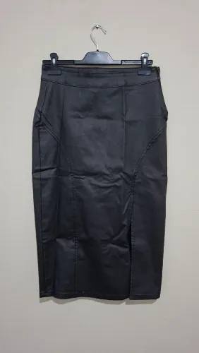 Saia midi preta Sawary 40